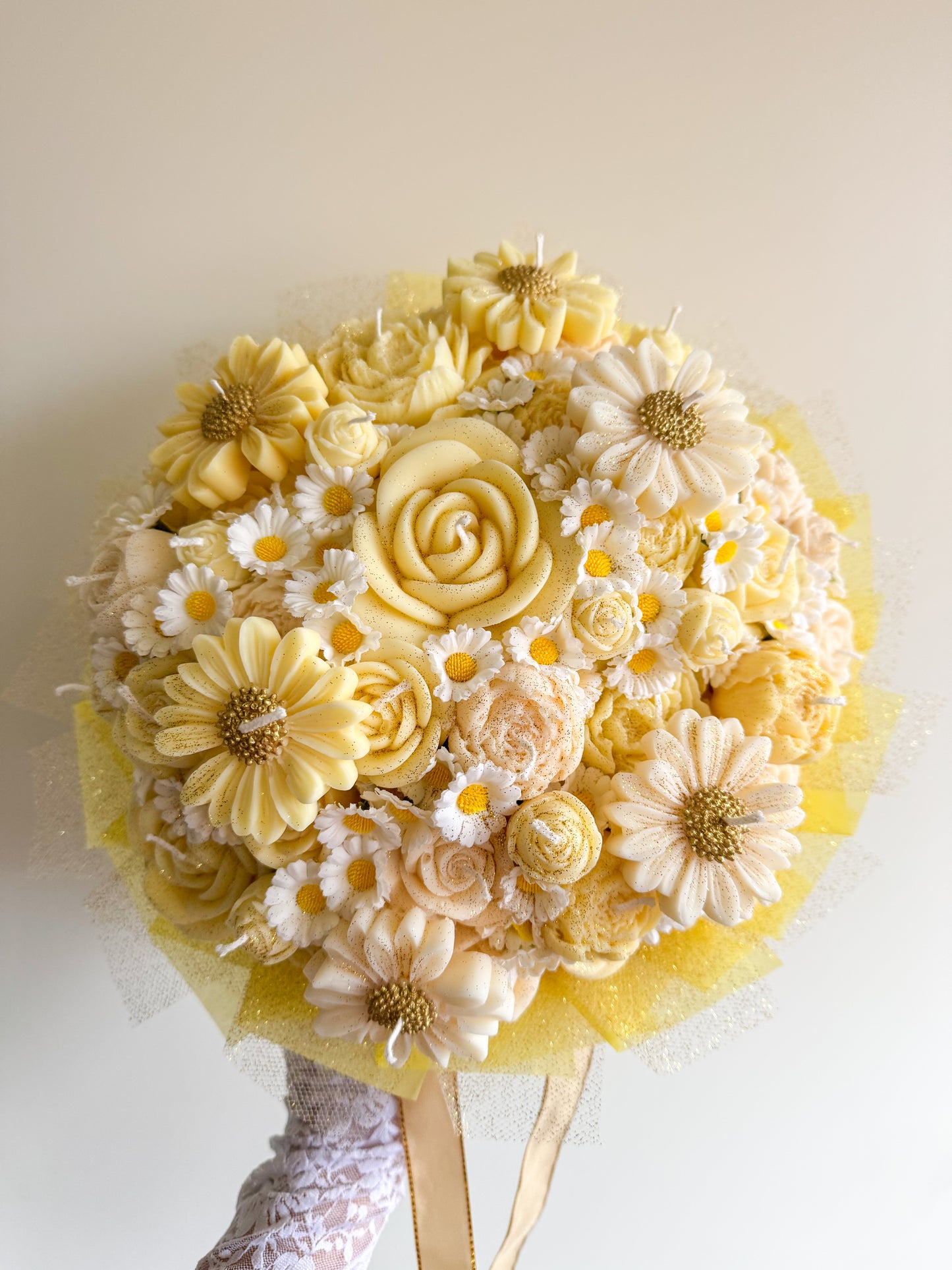 Daisy Candle Bouquet