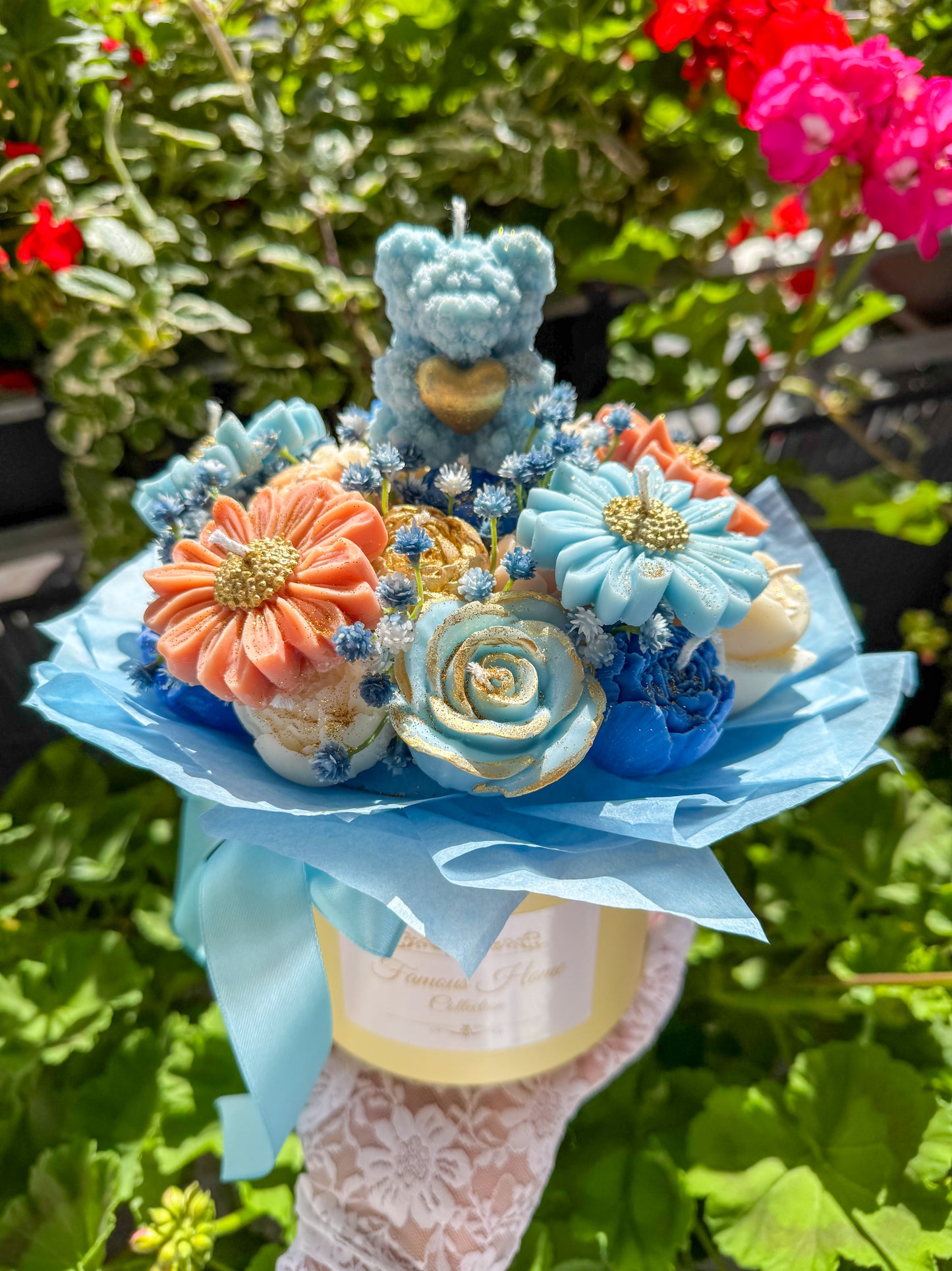 Kerzenstrauß mit Mini-Rosenbär