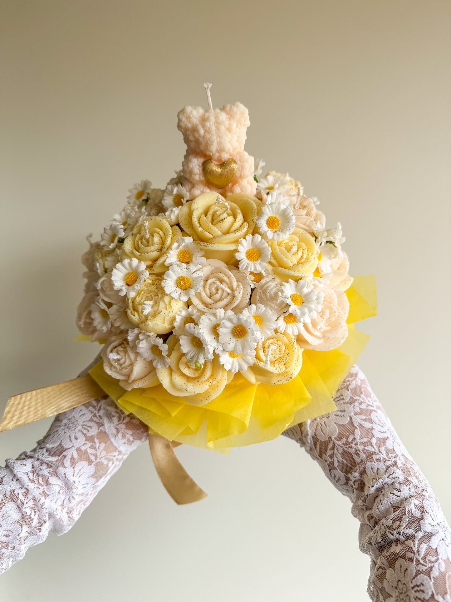 Kerzenstrauß mit Mini-Rosenbär